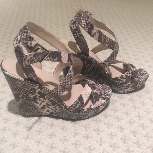 Snakeskin wedges - Picture 2 of 2